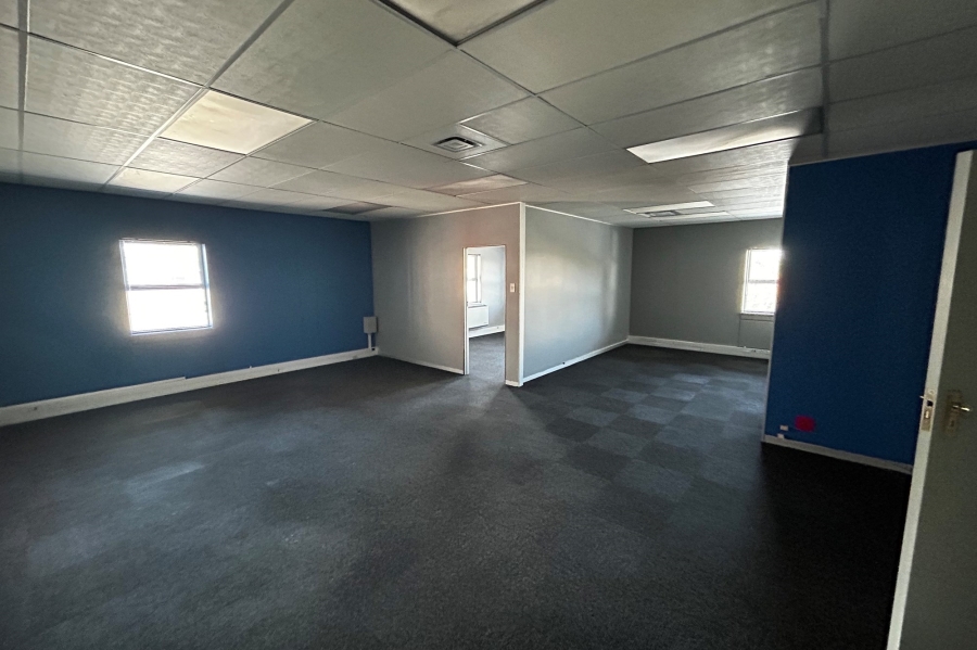 To Let commercial Property for Rent in Newton Park Eastern Cape